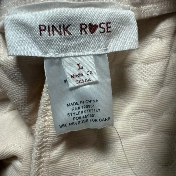 🧚🏻‍♀️ Pink Blush Pink Textured Floral Knit Lounge Shorts Elastic Waist Large - Picture 6 of 7